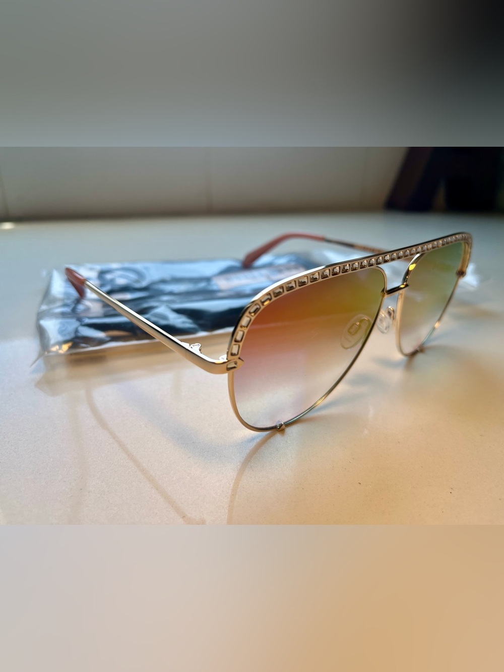 QUAY High Key Bling XL - Rose Gold Frame / Copper Fade Lens - NWT - RARE!! - Picture 3 of 5